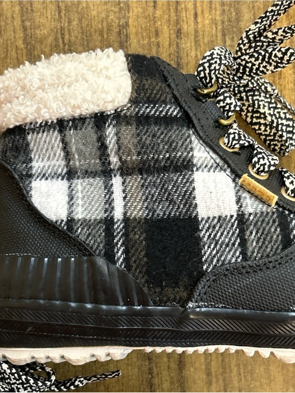 Keds Scout Rain Boot Cozy Thinsulate Water-Repellant Flexible Sole Grip Size 6.5